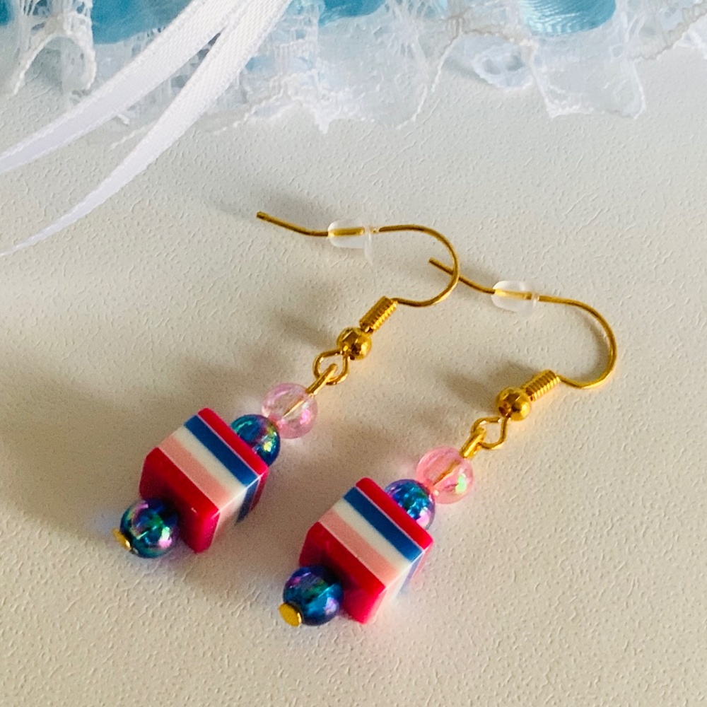 New Handcrafted Blue/Pink Square Beaded Dangle/Drop Earrings Gold tone hooks
